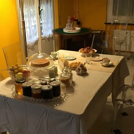La Rosa Segreta Bed & Breakfast 3*