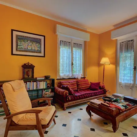 Bed & Breakfast La Rosa Segreta Genua
